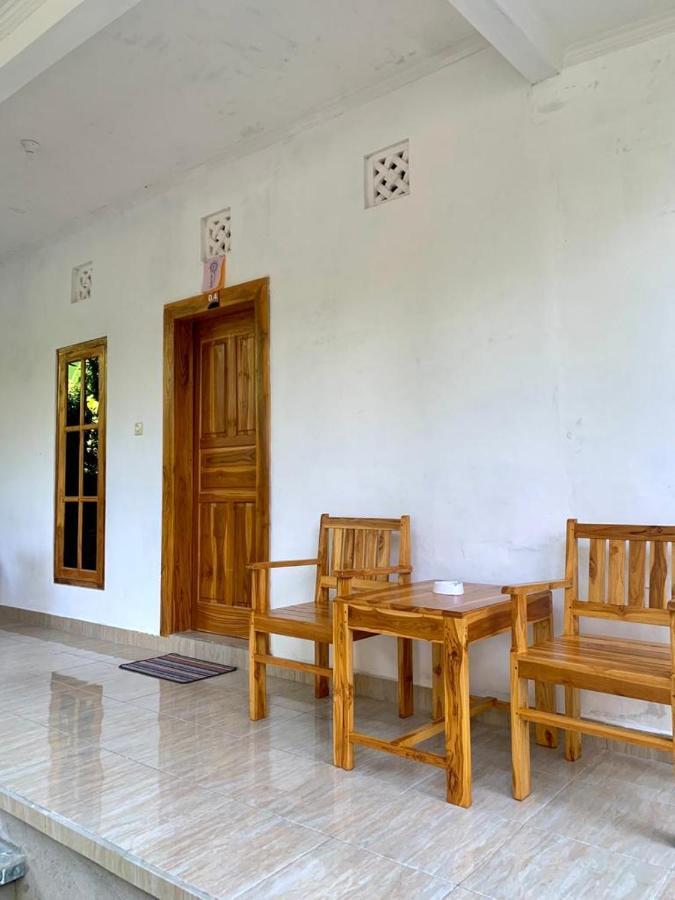 Penginapan Sedap Malam Lovina Exterior foto